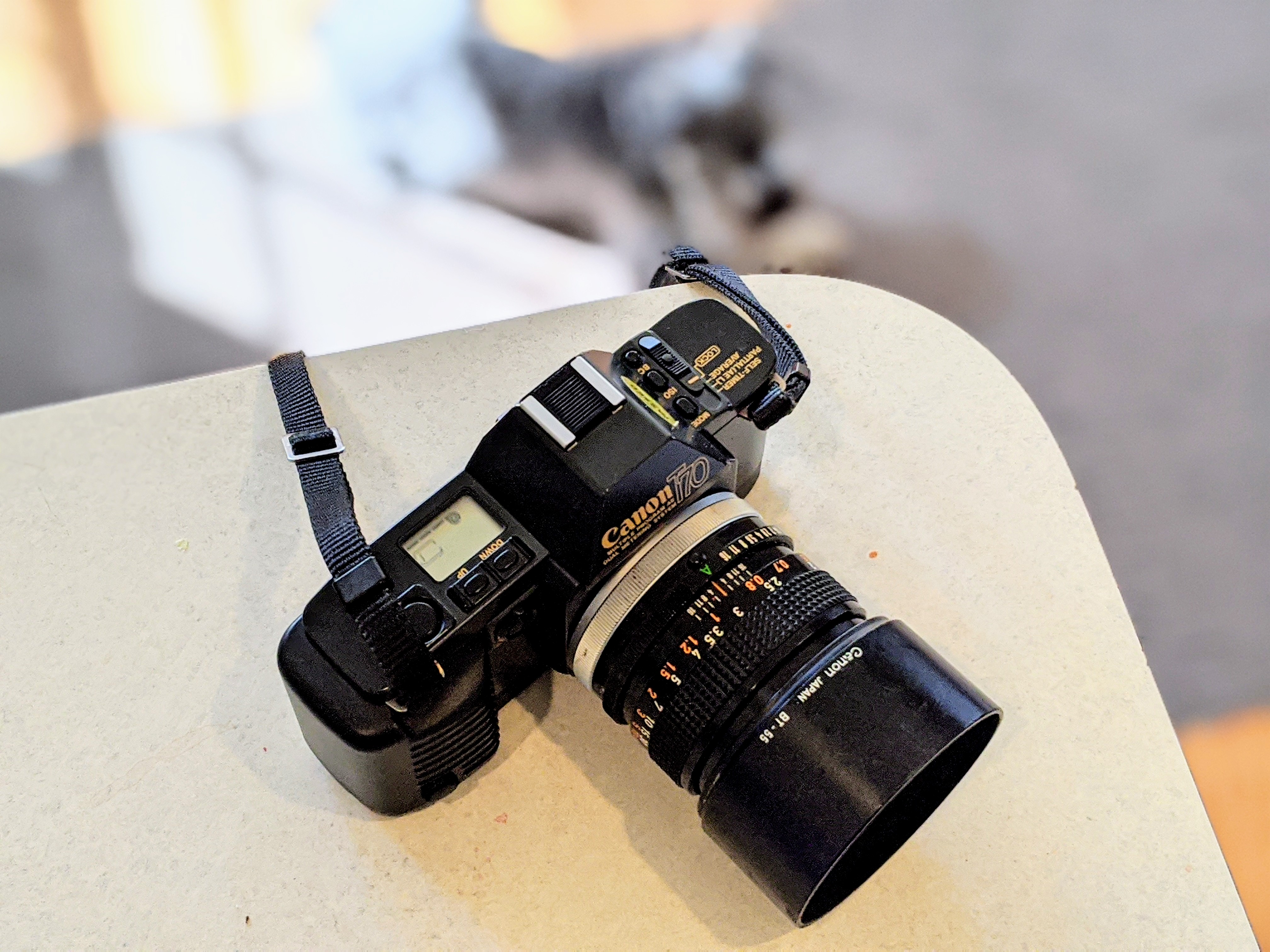 00100lrportrait_00100_burst20200229110557489_cover