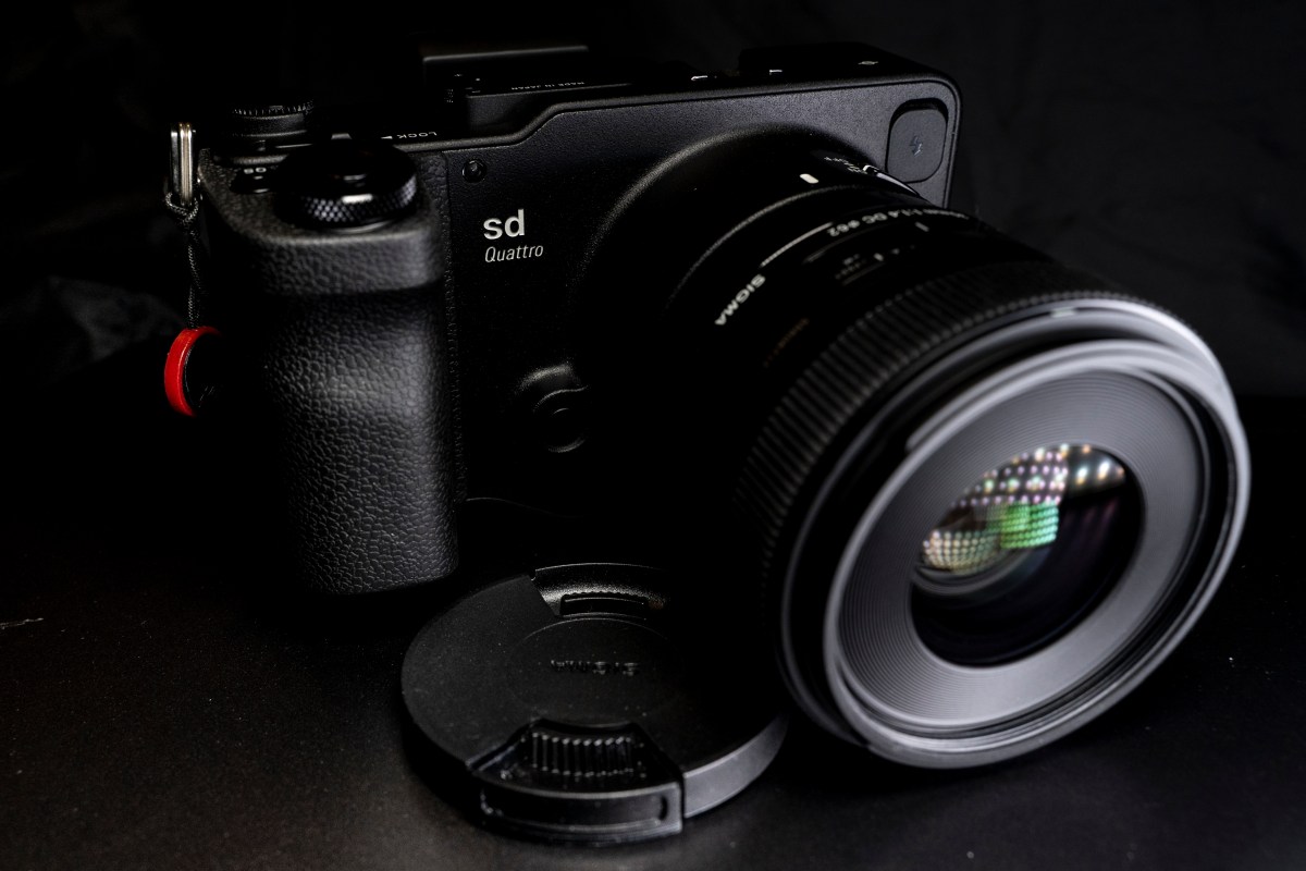 Bought an Art lens and it came with a camera: SIGMA sd Quattro 