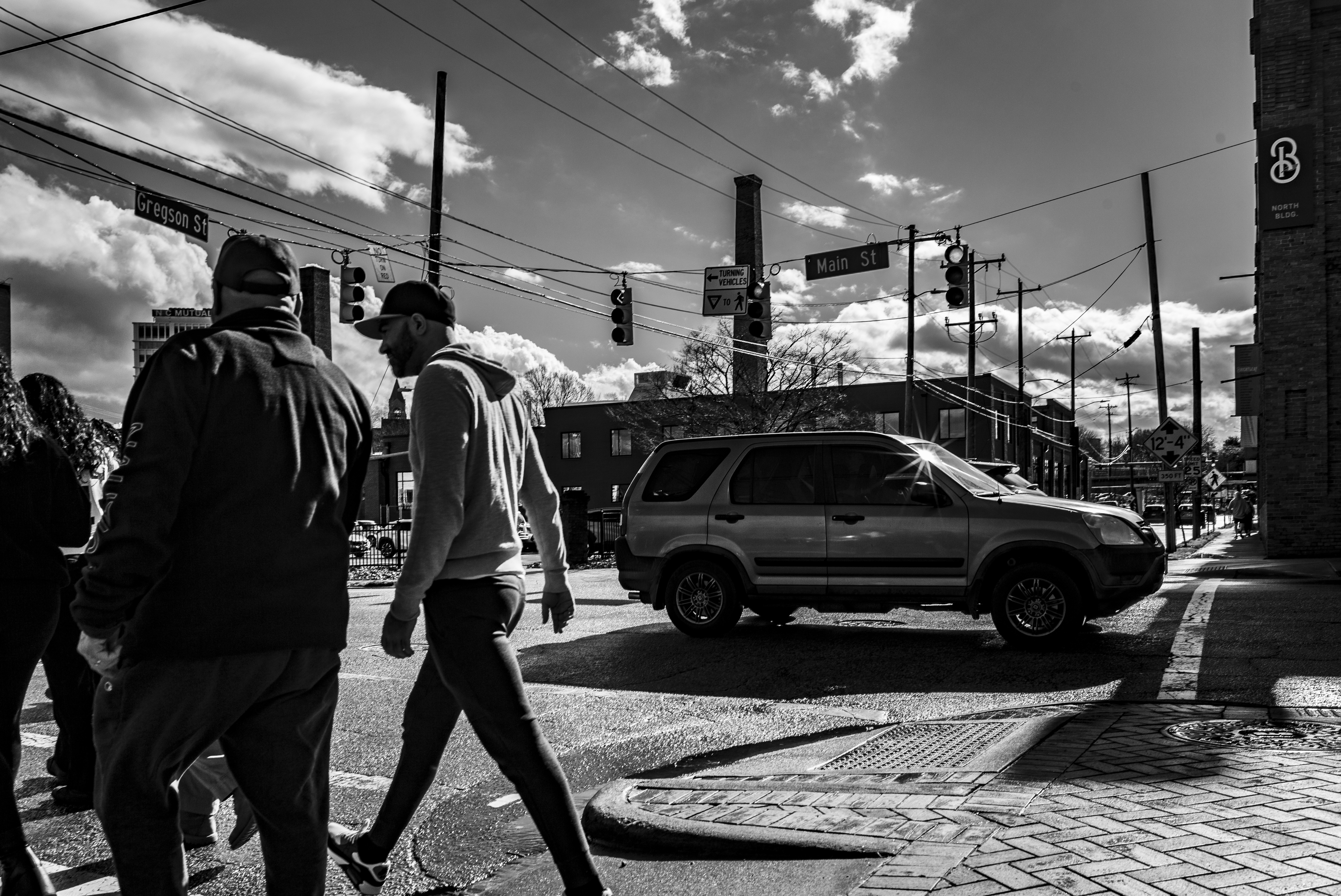 Voigtlander 28mm f/2.0 Ultron Vintage Asph Type I Test: Digital